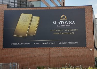 Tvorba včetně montáže reklamní plachty s oky v Brně